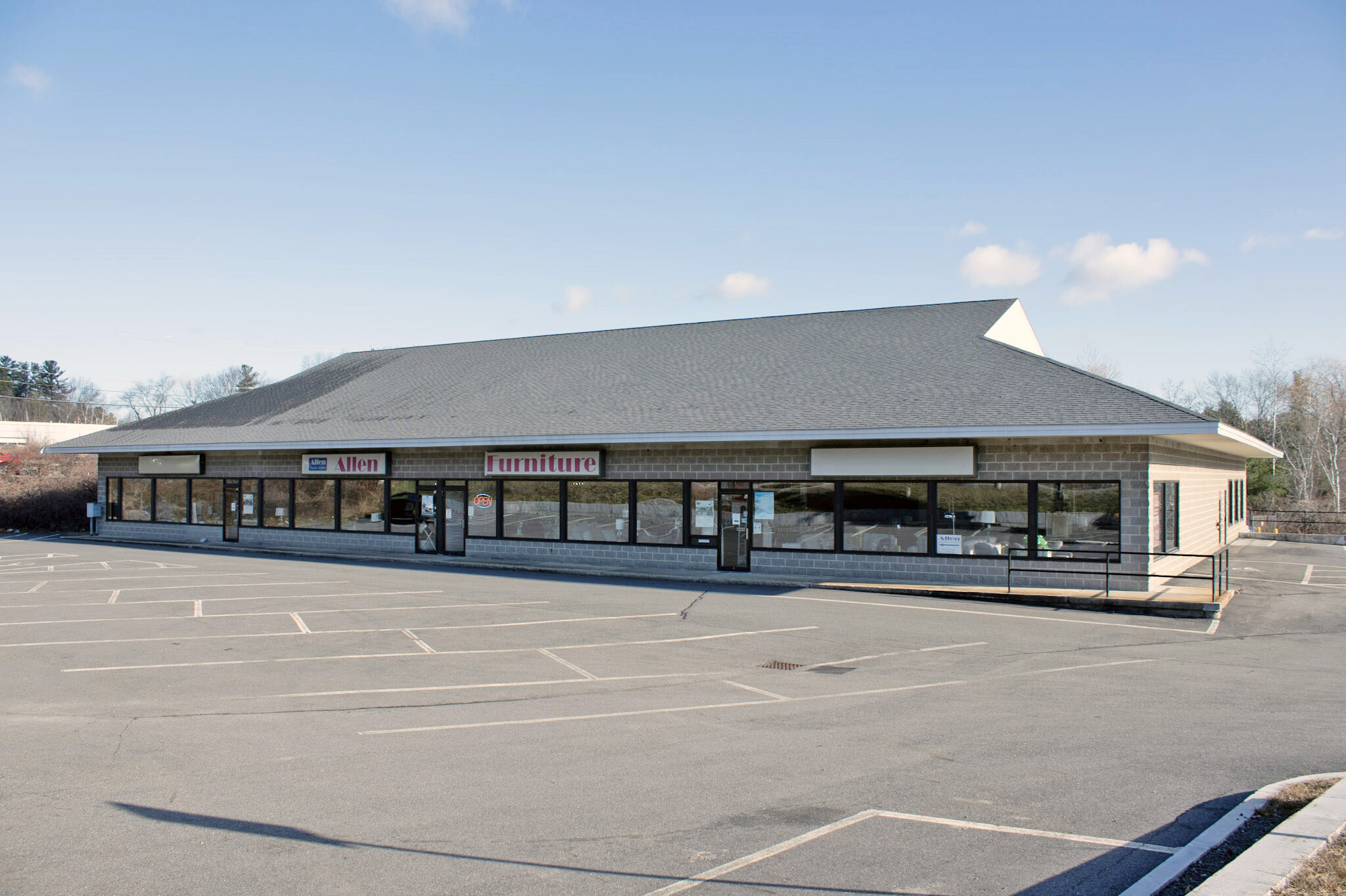 97 Plaistow Rd, Plaistow, NH for lease Building Photo- Image 1 of 6