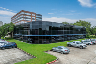 3535 Briarpark Office Condominium - Parking Garage