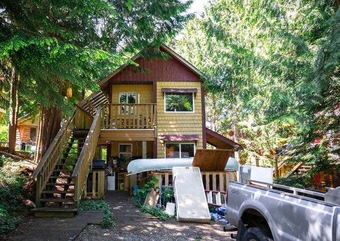 2088 Peninsula Rd, Ucluelet, BC for sale - Building Photo - Image 2 of 6