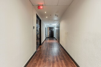 501-507 Pl d'Armes, Montréal, QC for lease Building Photo- Image 1 of 30