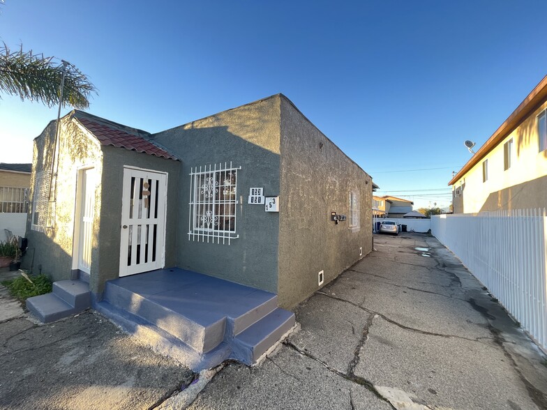 151 W Imperial Hwy, Los Angeles, CA for sale - Building Photo - Image 3 of 16