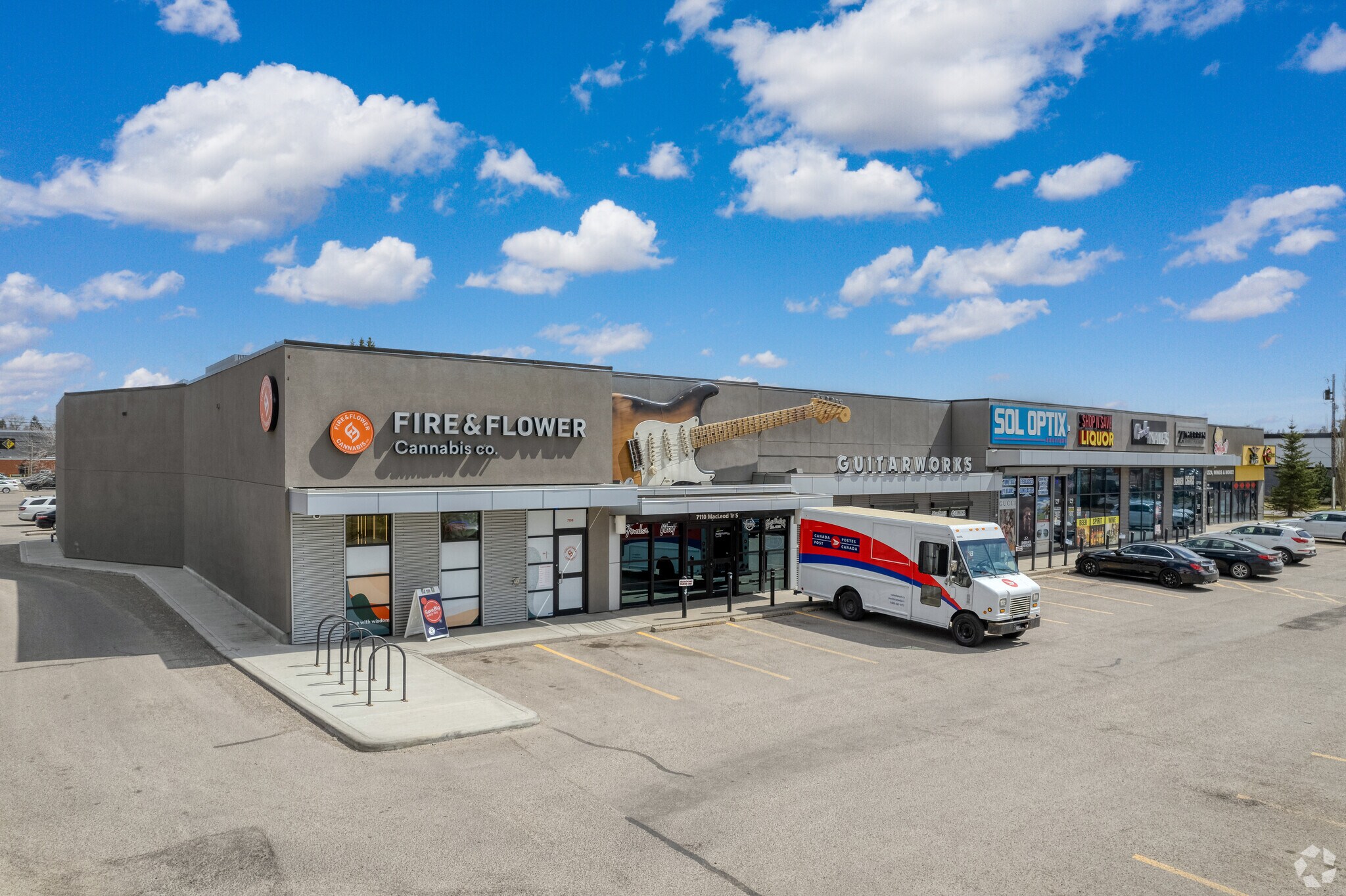 71087116 Macleod Trl SE, Calgary, AB T2H 0L3 Retail for Lease
