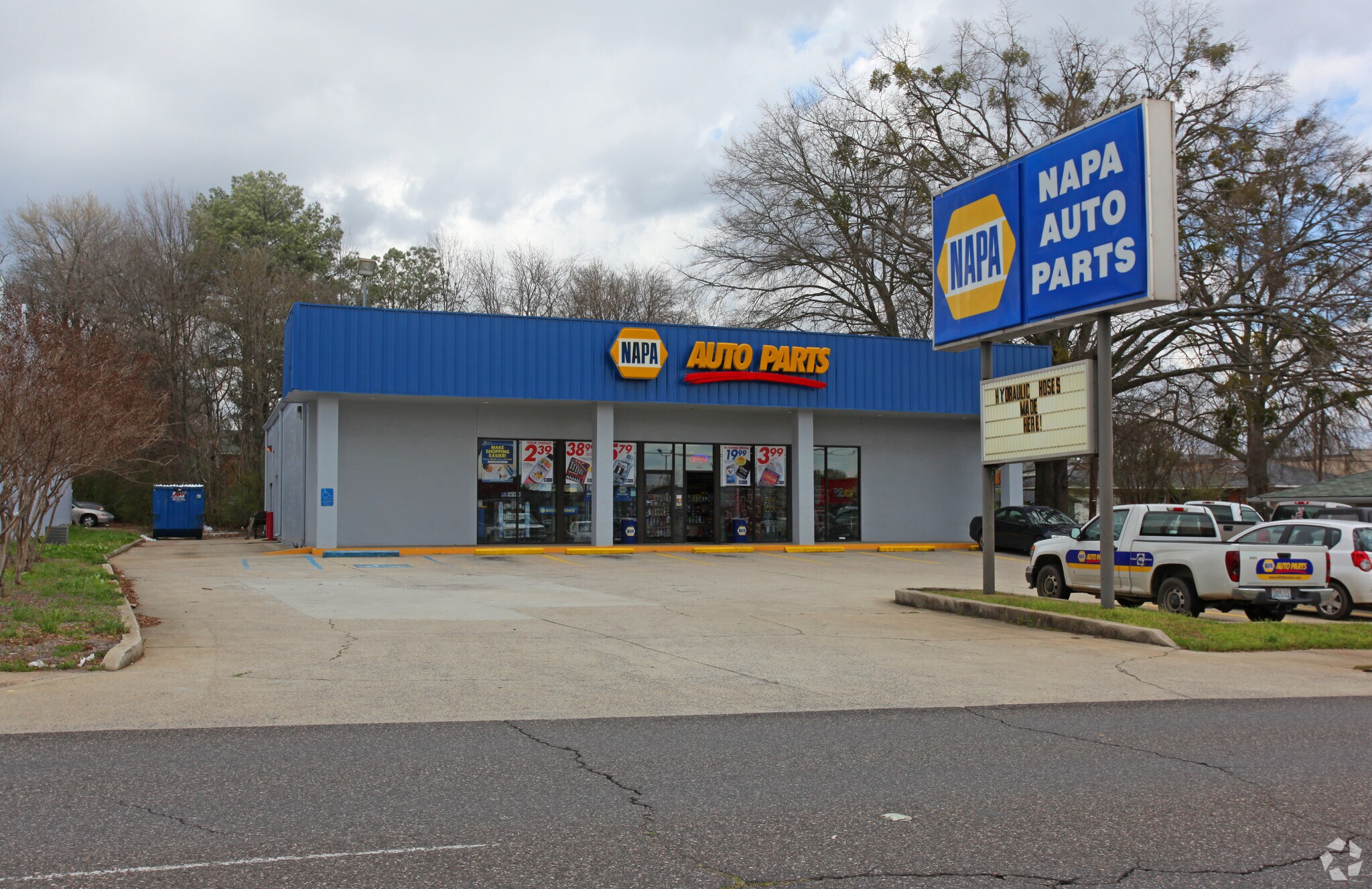 308 Fieldstown Rd, Gardendale, AL for sale Primary Photo- Image 1 of 1