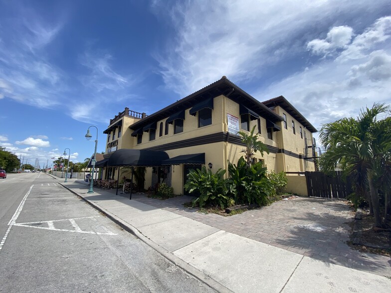 219 N 21st Ave, Hollywood, FL for sale - Building Photo - Image 3 of 21