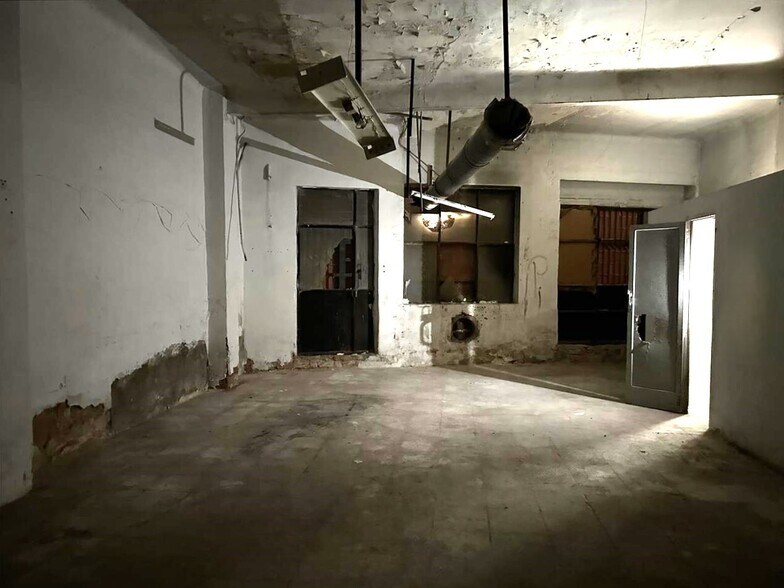 Industrial in Elda for sale - Building Photo - Image 2 of 17