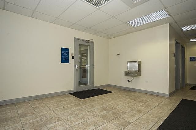 1508 E 53rd St, Chicago, IL for sale - Lobby - Image 3 of 22