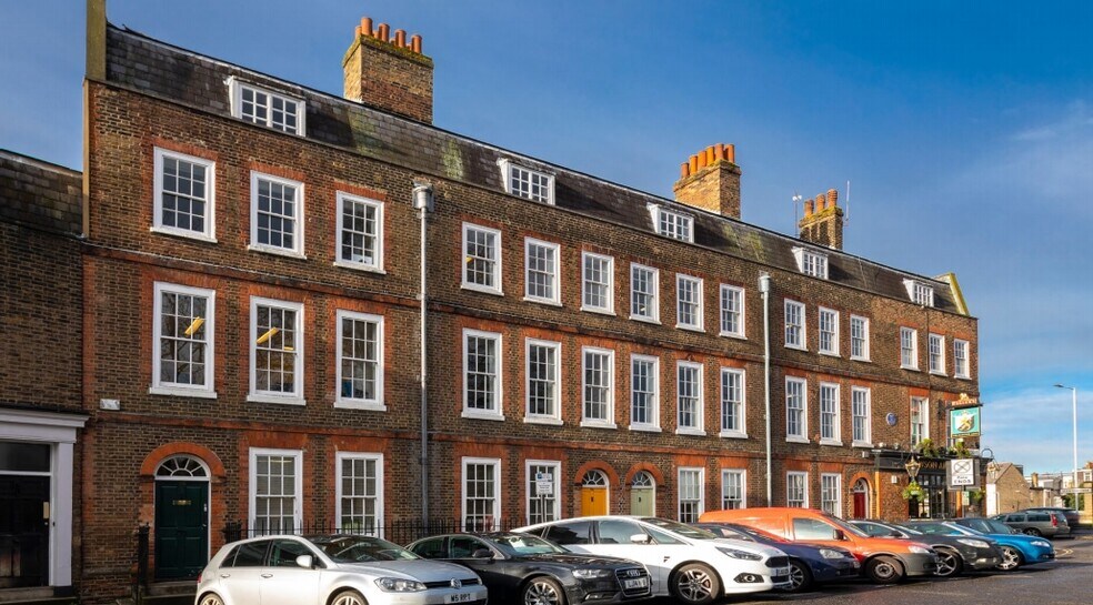 112118 Chiswick Lane South, London, W4 2QA