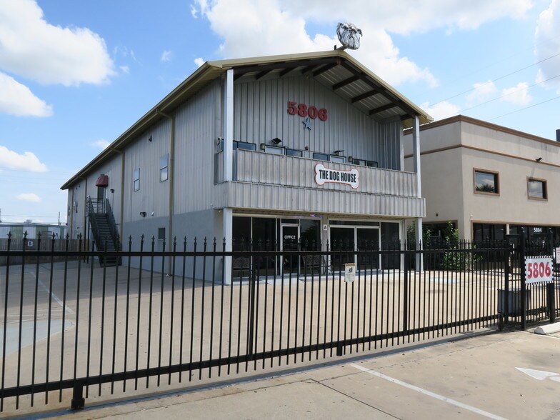 5806 Star Ln, Houston, TX for lease - Building Photo - Image 1 of 39