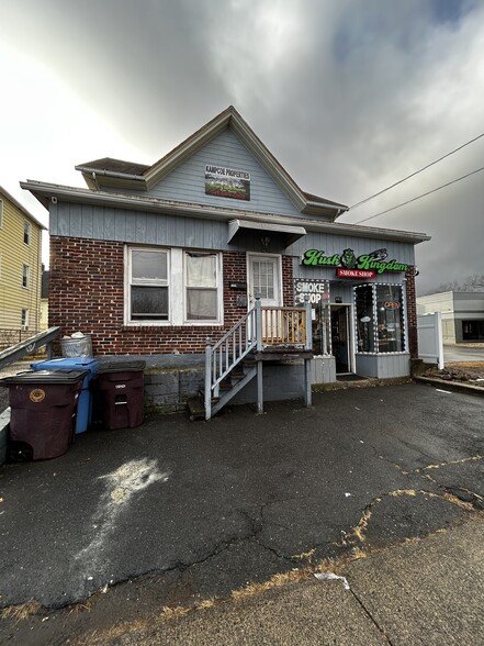 682 W Main St, New Britain, CT for sale - Building Photo - Image 2 of 13