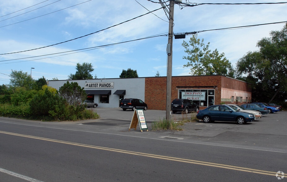 5780 Celi Dr, East Syracuse, NY for sale - Building Photo - Image 3 of 17