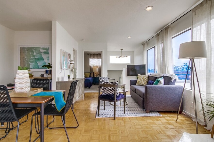 1920 Beryl St, San Diego, CA for sale - Interior Photo - Image 2 of 66