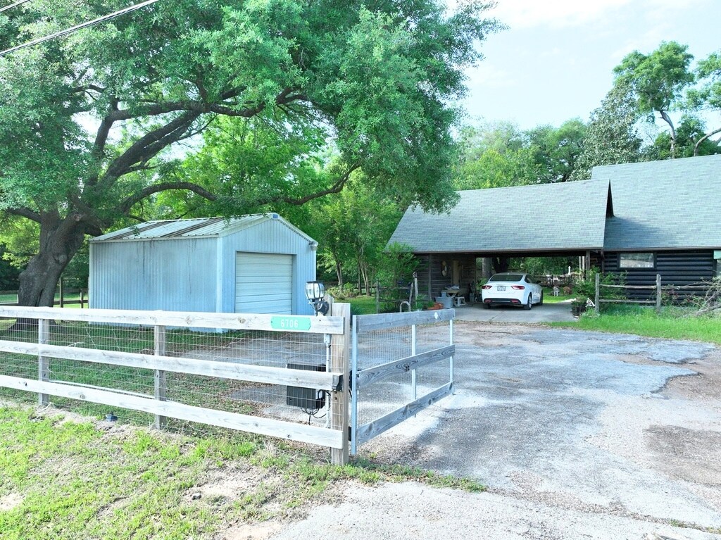 View Photo