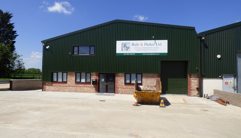 Sawtry Way, Huntingdon for sale - Primary Photo - Image 1 of 1