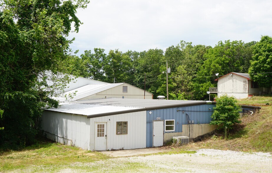 423 Highway W, Eldon, MO for sale - Primary Photo - Image 1 of 1