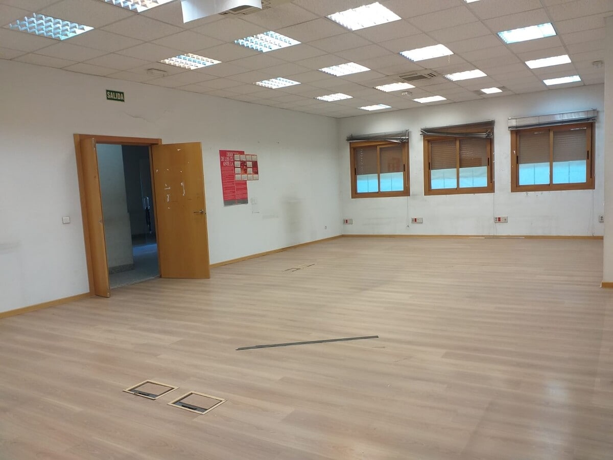 Navalcarnero, MAD 28600 -  -  - Interior Photo - Image 1 of 7