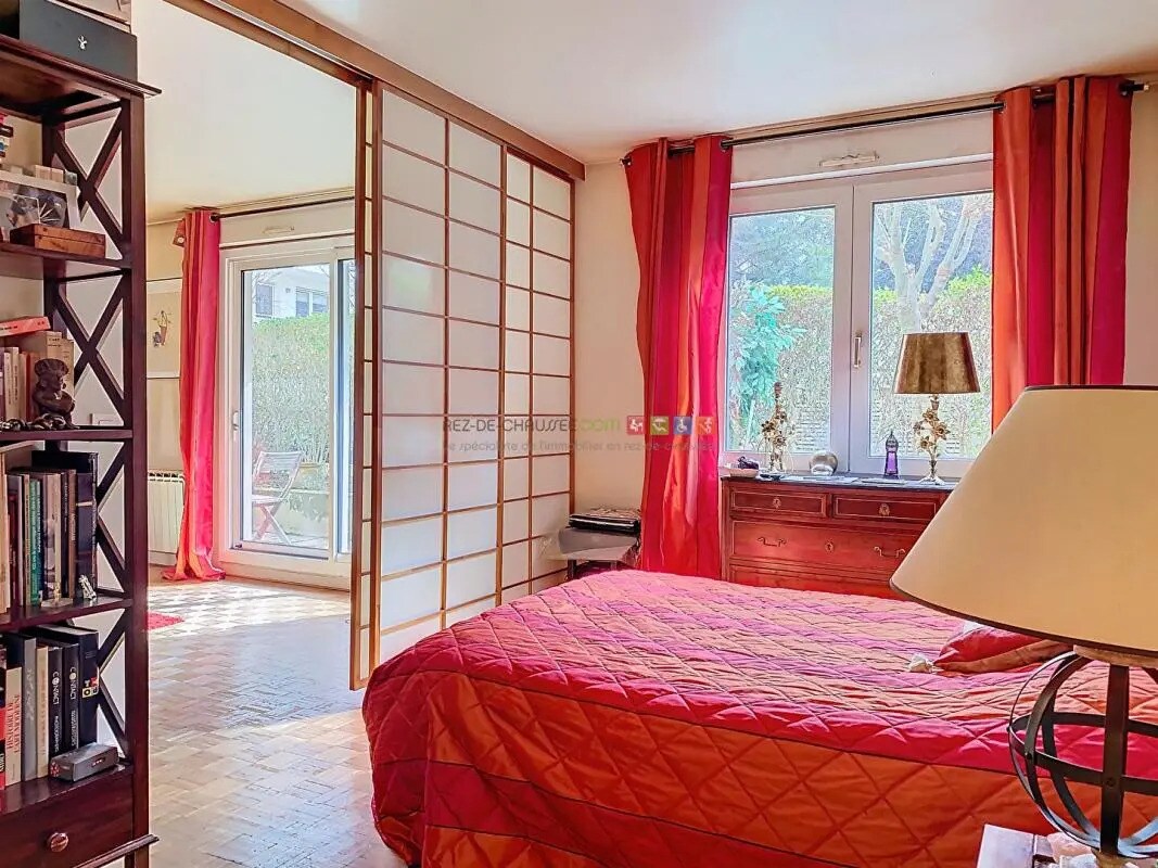 Office in Boulogne-Billancourt for sale Building Photo- Image 1 of 8