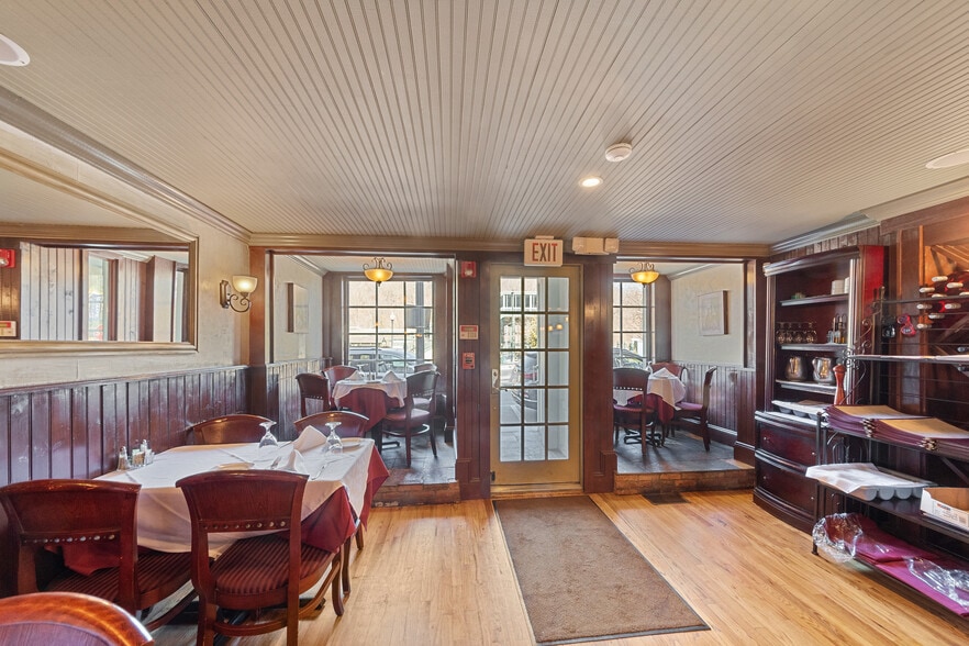 13 Adams St, Bedford Hills, NY for sale - Building Photo - Image 2 of 39