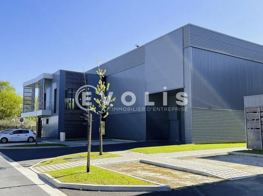 Rue Des Temps Modernes, Chanteloup-en-Brie for lease Building Photo- Image 1 of 6