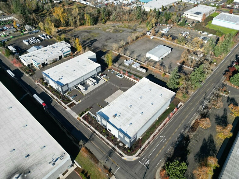 16805-16815 SE 120th Ave, Clackamas, OR for lease - Aerial - Image 2 of 4