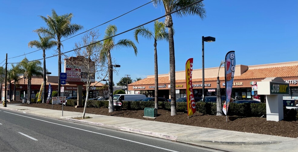 2605-2631 W Orangethorpe Ave, Fullerton, CA for lease - Primary Photo - Image 1 of 9