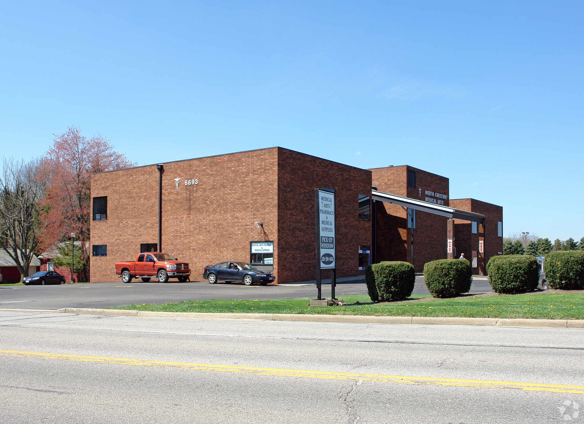 6693 N Chestnut St, Ravenna, OH for sale Building Photo- Image 1 of 5