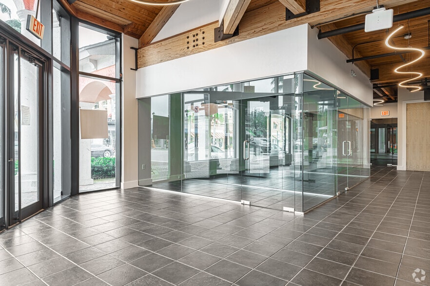 502-506 E Atlantic Ave, Delray Beach, FL for lease - Interior Photo - Image 3 of 13