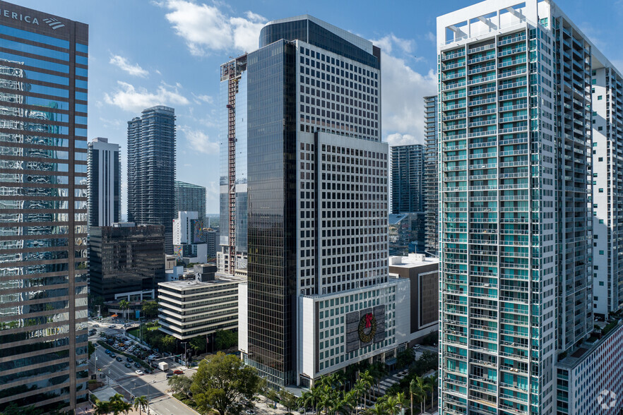 600 Brickell Ave, Miami, FL for sale - Primary Photo - Image 1 of 1