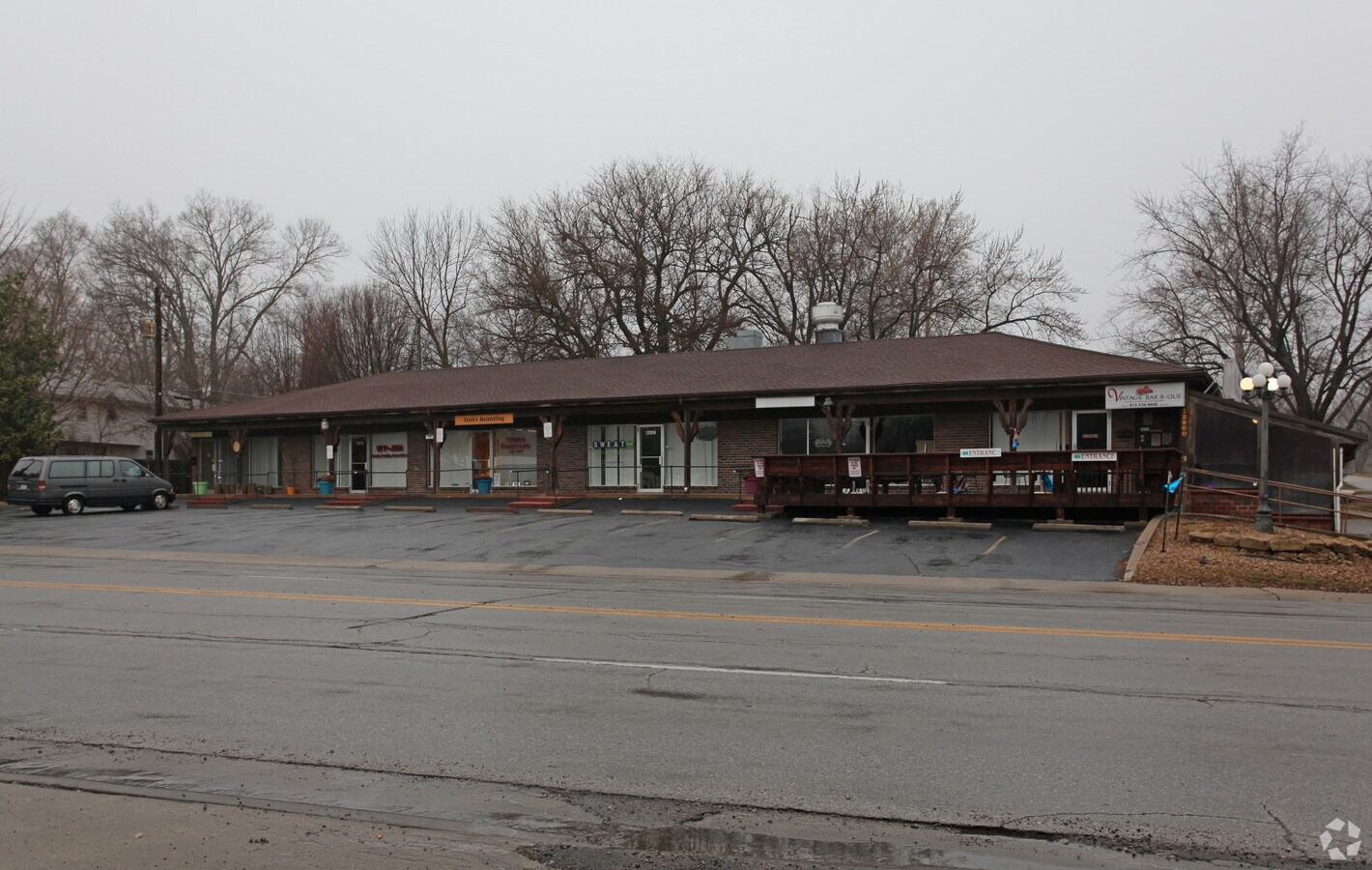 1220012212 Johnson Dr, Shawnee, KS 66216