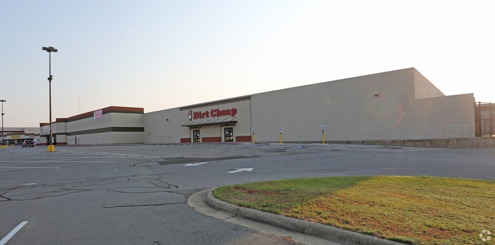 612 JP Wright Loop Rd, Jacksonville, AR for sale - Primary Photo - Image 1 of 1