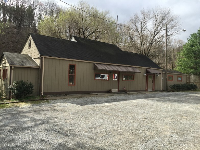 7924 Bent Mountain Rd, Roanoke, VA for sale - Primary Photo - Image 1 of 1