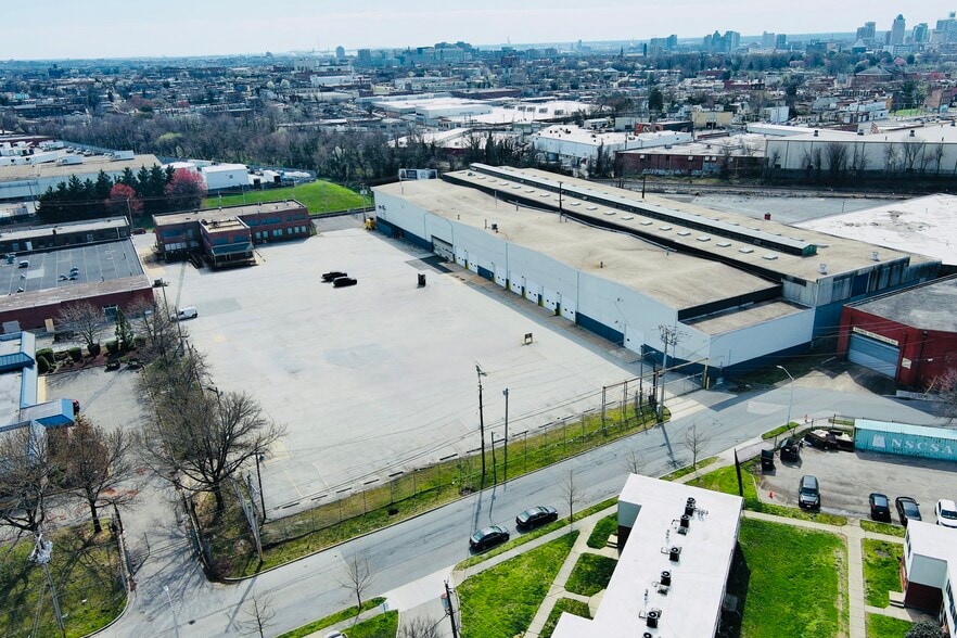 Warehouse With Outdoor Storage portfolio of 5 properties for sale on LoopNet.com - Building Photo - Image 3 of 10