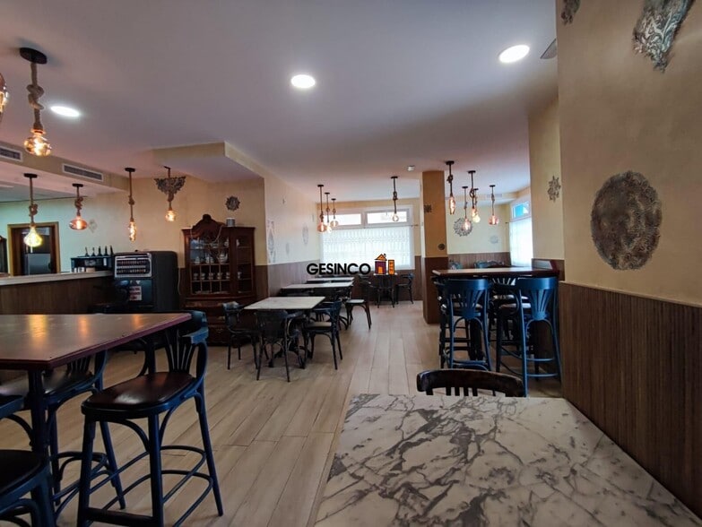 Retail in Piles, Valencia for sale - Building Photo - Image 1 of 18