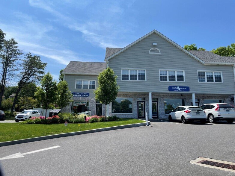 18 Great Plain Rd, Danbury, CT 06810 Office/Retail for Lease