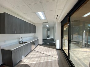 1975 W El Camino Real, Mountain View, CA for lease Interior Photo- Image 2 of 5