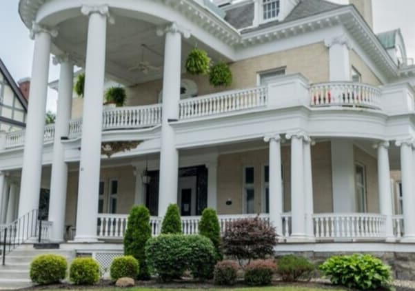 48 Union Ave, Saratoga Springs, NY for sale - Building Photo - Image 1 of 36