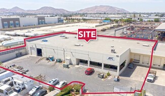 More details for 169 W Mindanao St, Bloomington, CA - Industrial for Sale