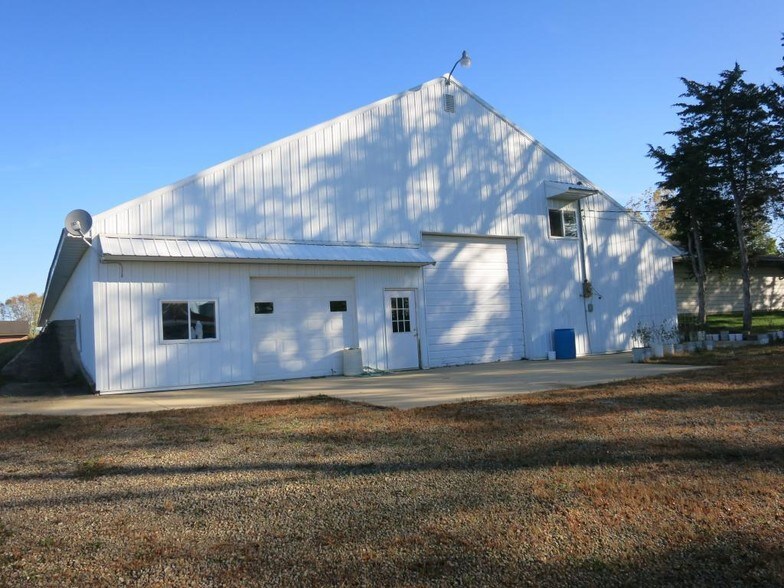 439 3rd St, Blooming Prairie, MN for sale - Primary Photo - Image 1 of 1