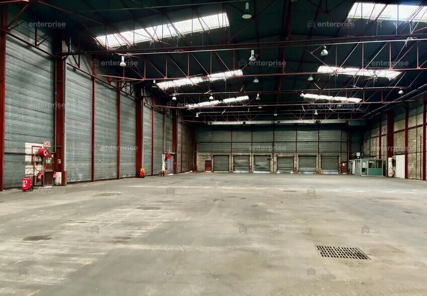 Industrial in Amiens for lease - Building Photo - Image 3 of 3