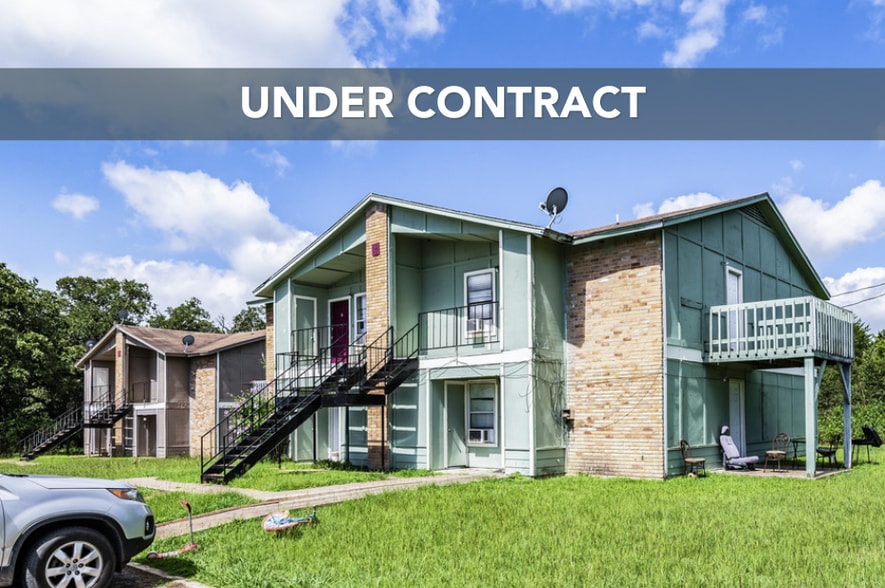 1105 Westwood Ln, Giddings, TX for sale - Building Photo - Image 1 of 1