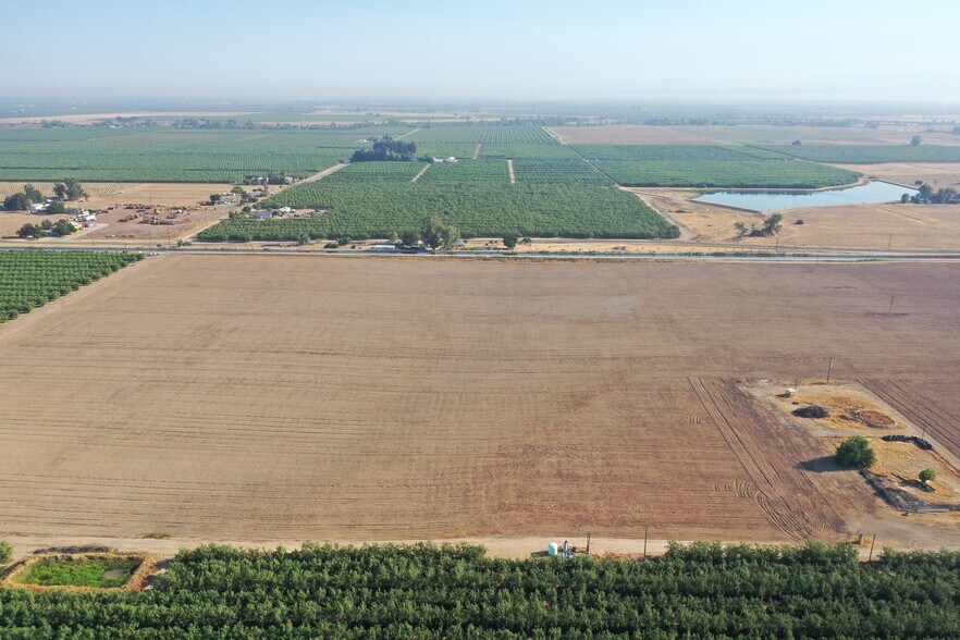 5245 Chateau Fresno Avenue, Fresno, CA for sale - Primary Photo - Image 1 of 1