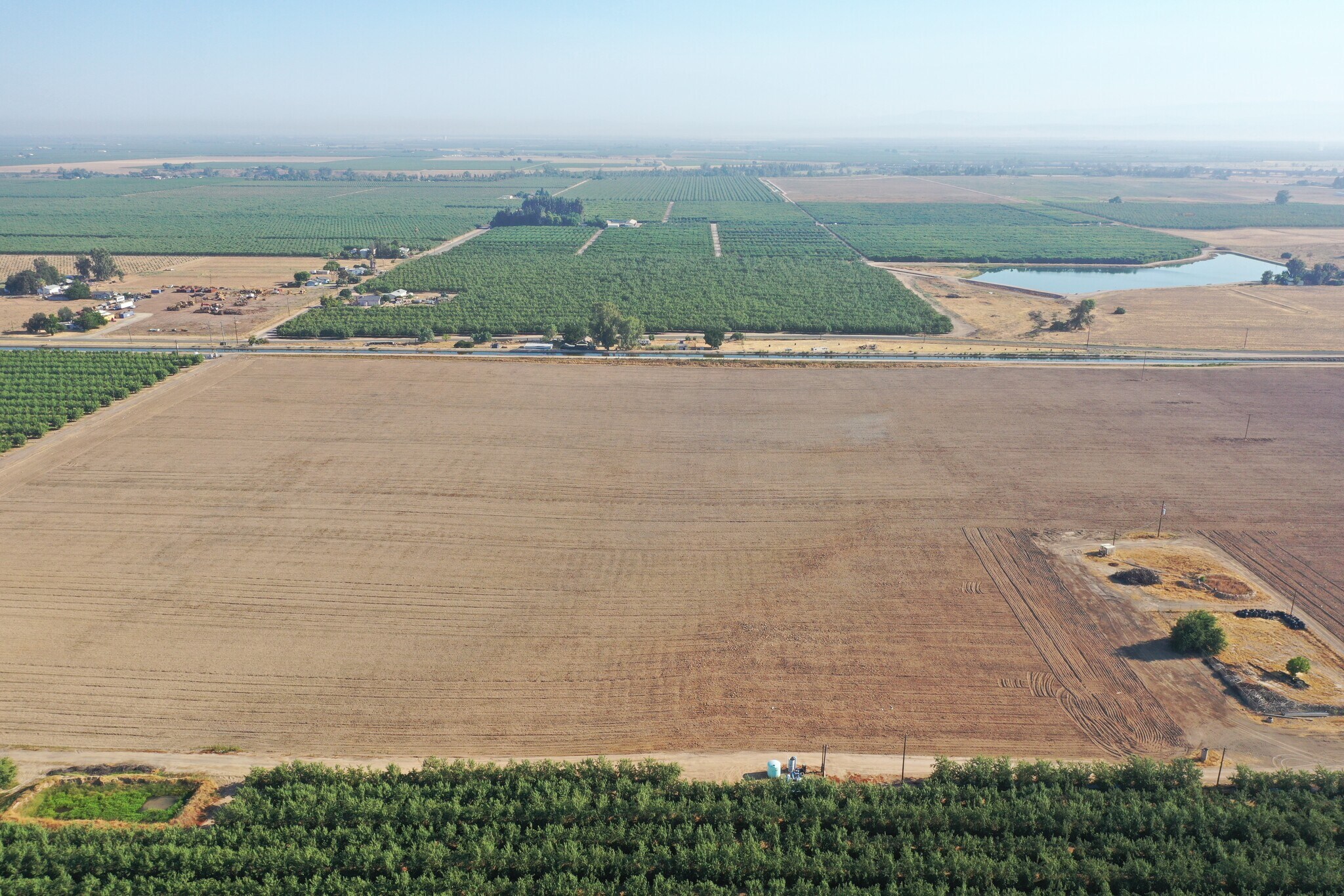 5245 Chateau Fresno Avenue, Fresno, CA for sale Primary Photo- Image 1 of 1