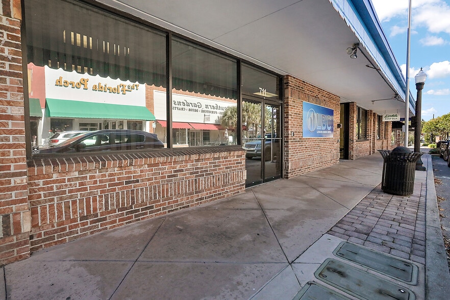 711 W Main St, Leesburg, FL for lease - Building Photo - Image 2 of 25
