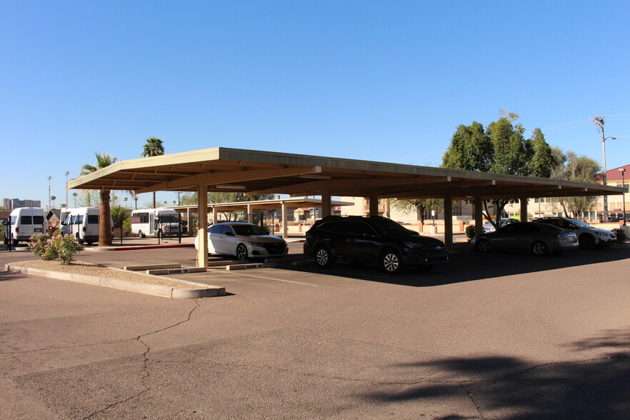 1201 E Thomas Rd, Phoenix, AZ for sale - Building Photo - Image 3 of 12
