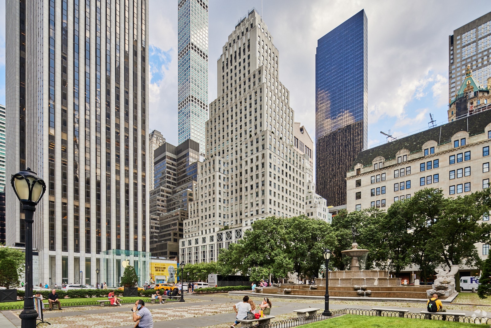 745 Fifth Ave, New York, NY for lease Building Photo- Image 1 of 8