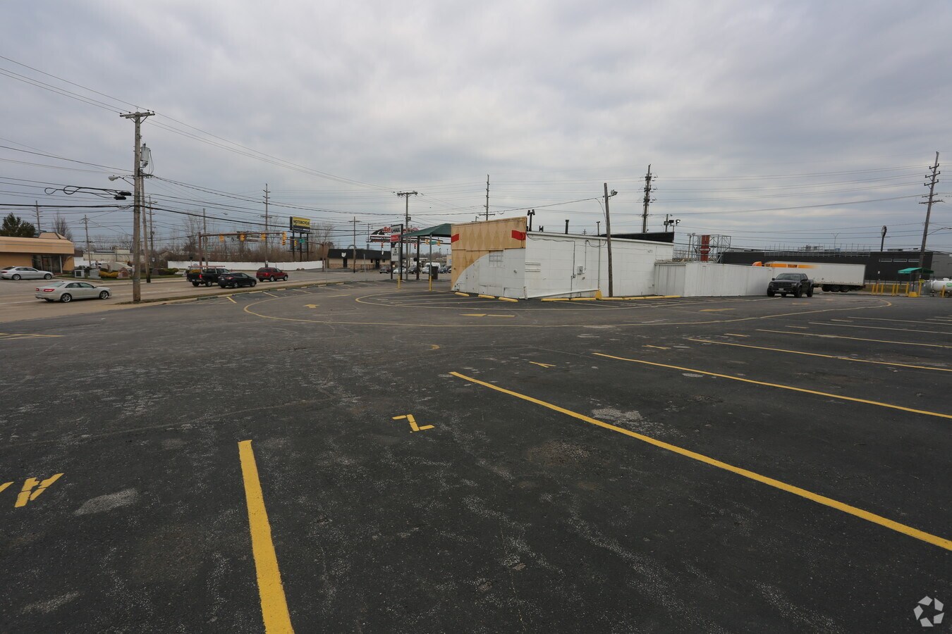 15173 Brookpark Rd, Brookpark, OH 44142