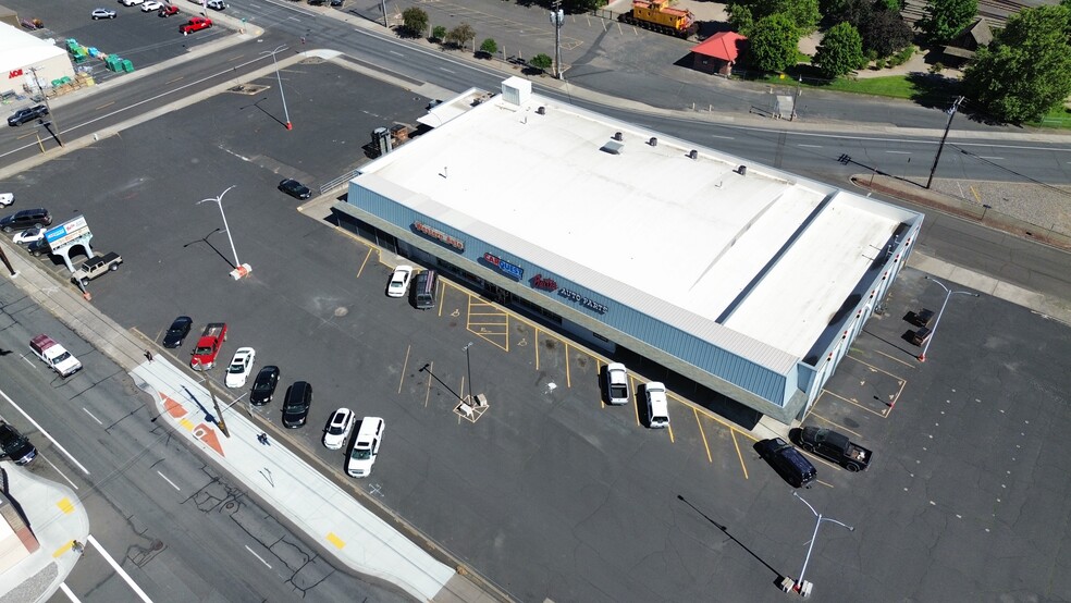 336 SW Emigrant Ave, Pendleton, OR for lease - Building Photo - Image 2 of 14