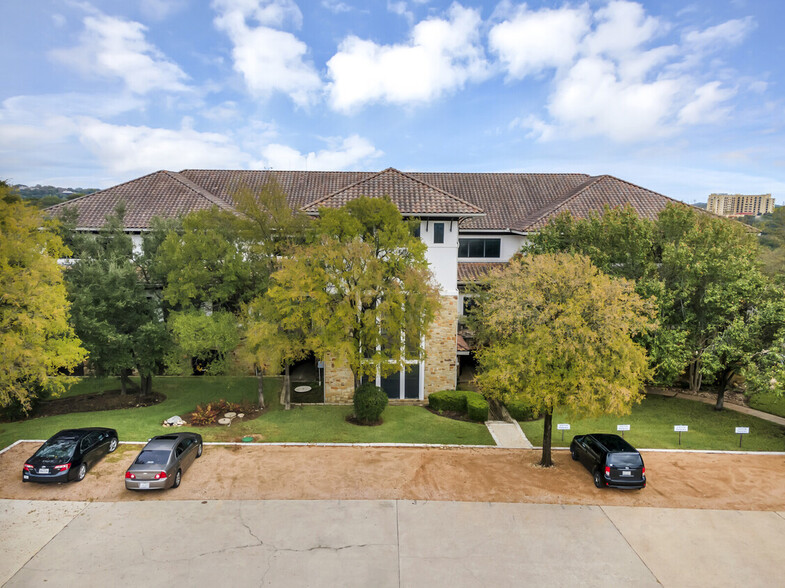 7000 Bee Caves Rd, Austin, TX for lease - Building Photo - Image 1 of 11