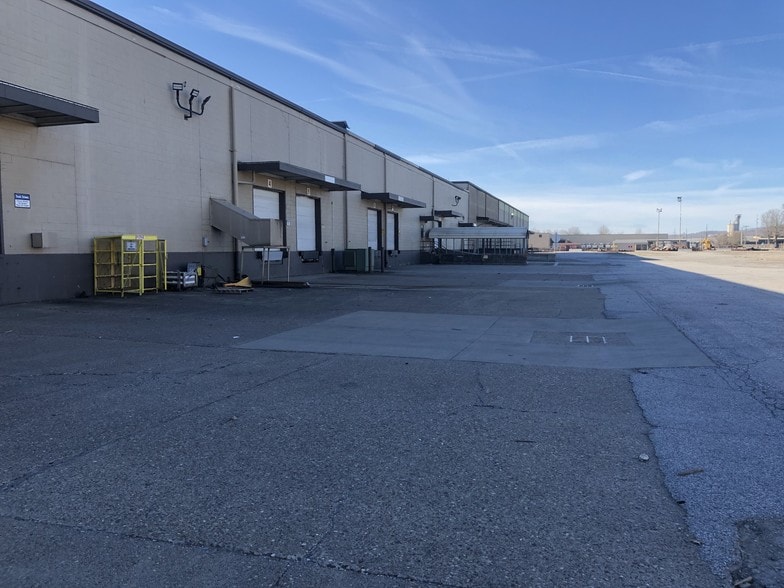 3 McJunkin Rd, Nitro, WV for sale - Building Photo - Image 1 of 1