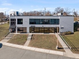 2 Forest Ave, Paramus NJ - Office Space