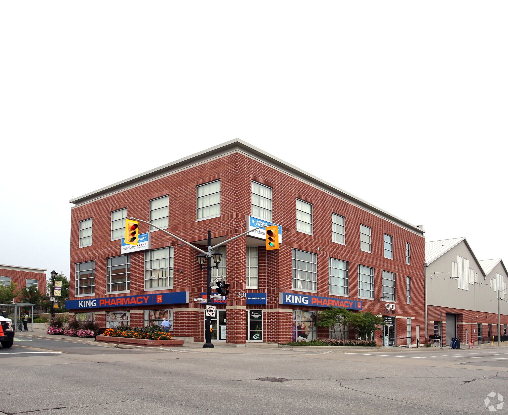 310 King St E, Kitchener, ON for lease Primary Photo- Image 1 of 4
